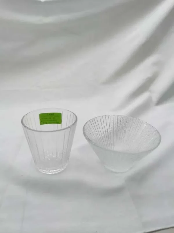 4PCS - SET 4 PAHARE CU 4 BOLURI STICLA