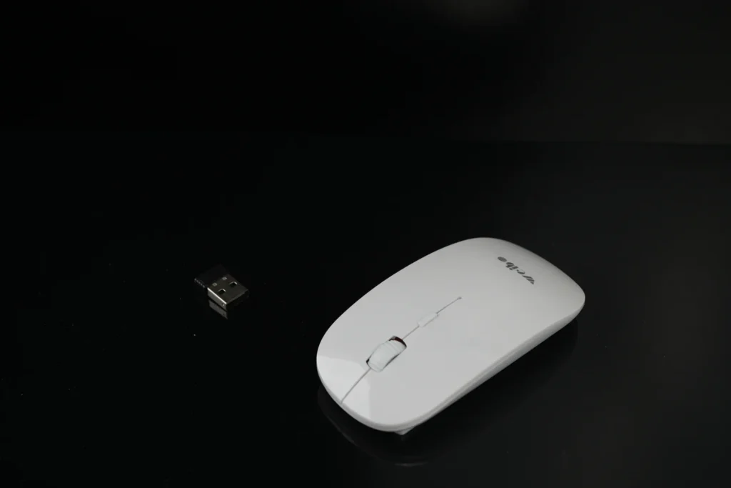 Mouse Fără Fir (Rf-5084B, Alb)