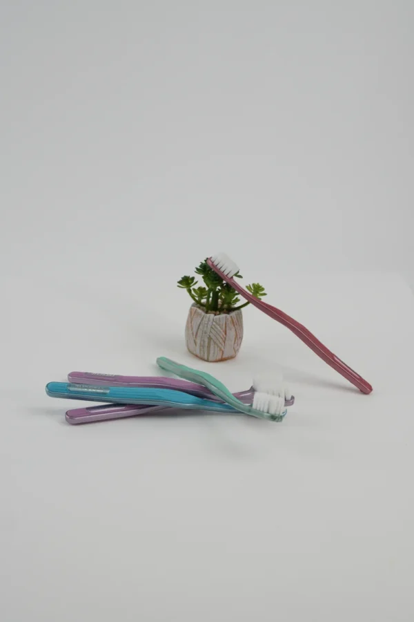 Set Periuțe Dinți 5 Buc (Mov, Albastru, Verde, Roșu) - imagine 4