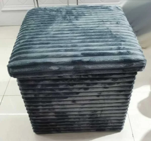 TABURET TAPITAT CATIFEA STRIATA 38*38*35CM