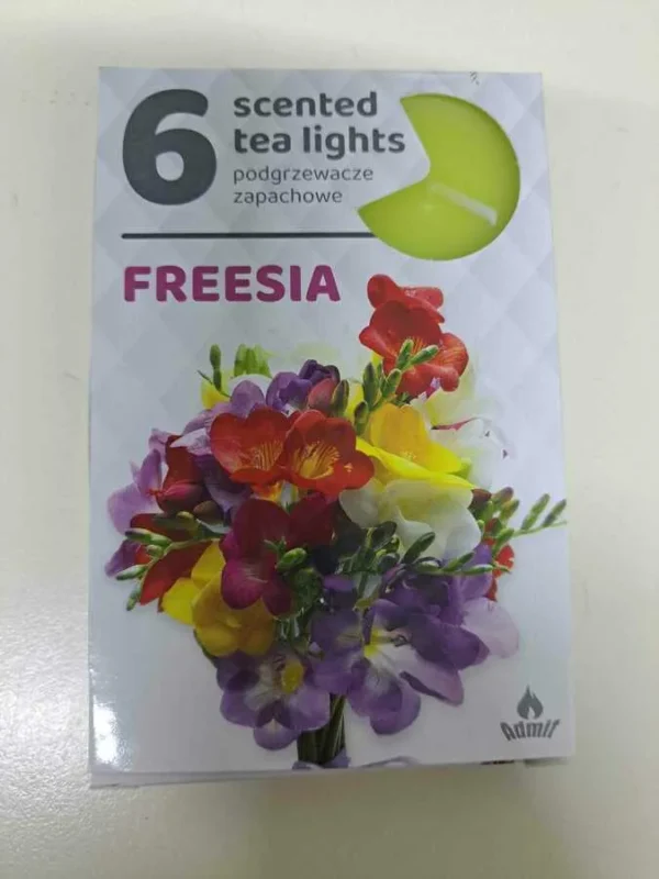 SET LUMANARI PARFUMATE FRESSIA 8*12CM 6BUC